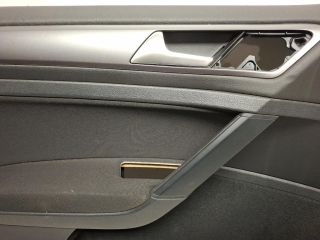 bontott VW GOLF VII Bal első Ajtó Kárpit