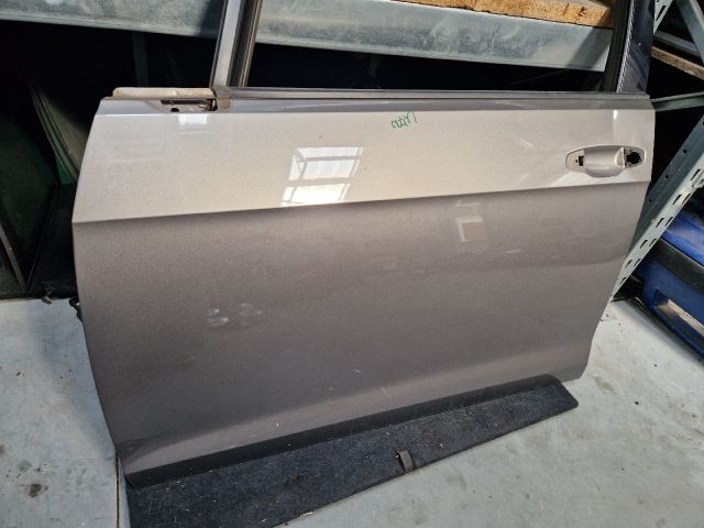 bontott VW GOLF VII Bal első Ajtó (Üres lemez)