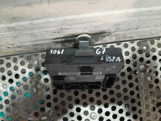 bontott VW GOLF VII Bal első Ajtó Vezérlőegység