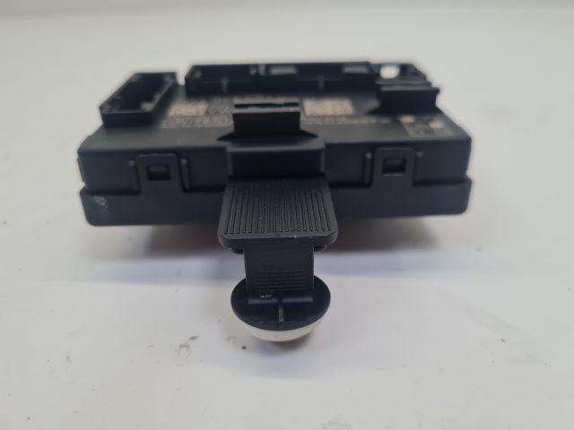 bontott VW GOLF VII Bal első Ajtó Vezérlőegység