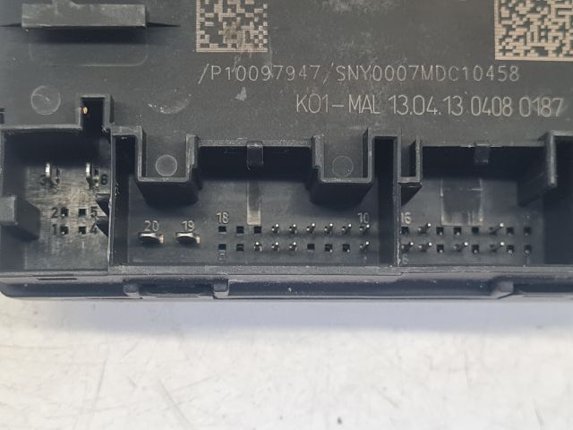 bontott VW GOLF VII Bal első Ajtó Vezérlőegység