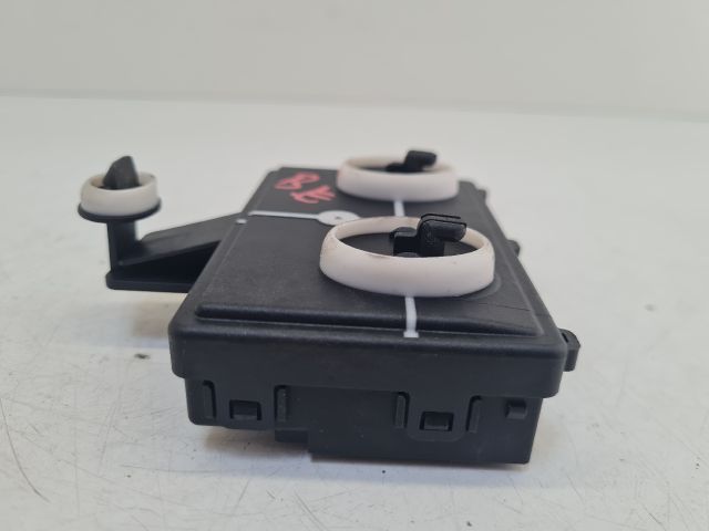 bontott VW GOLF VII Bal első Ajtó Vezérlőegység