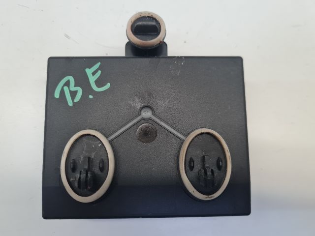 bontott VW GOLF VII Bal első Ajtó Vezérlőegység