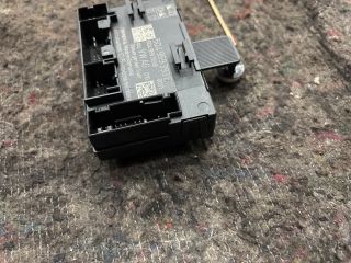 bontott VW GOLF VII Bal első Ajtó Vezérlőegység