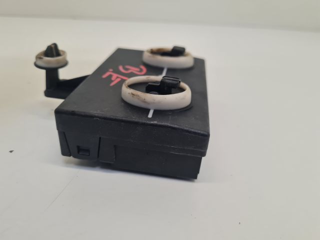 bontott VW GOLF VII Bal első Ajtó Vezérlőegység