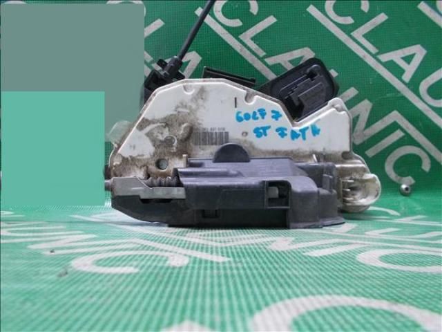 bontott VW GOLF VII Bal első Ajtózár