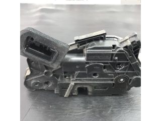 bontott VW GOLF VII Bal első Ajtózár