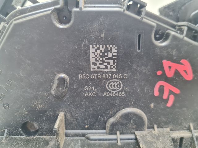 bontott VW GOLF VII Bal első Ajtózár