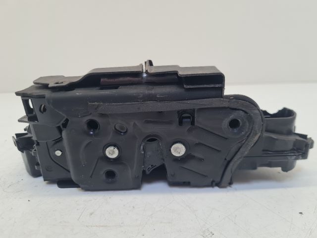 bontott VW GOLF VII Bal első Ajtózár