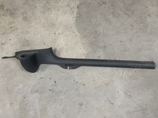 bontott VW GOLF VII Bal első Belső Küszöb Burkolat