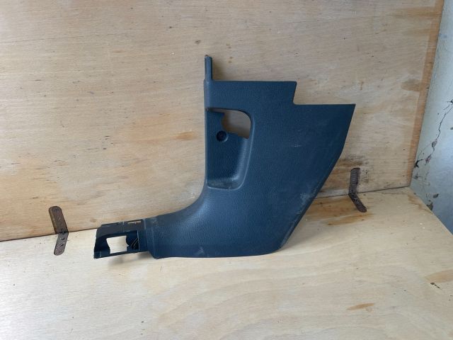 bontott VW GOLF VII Bal első Belső Küszöb Burkolat