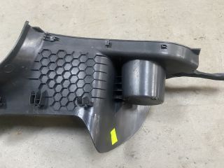 bontott VW GOLF VII Bal első Belső Küszöb Burkolat