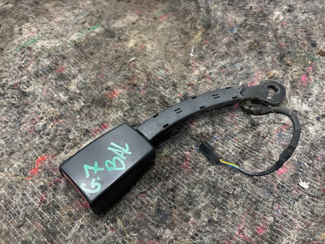 bontott VW GOLF VII Bal első Biztonsági Öv Csat