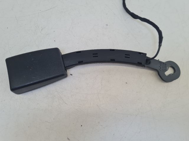 bontott VW GOLF VII Bal első Biztonsági Öv Csat