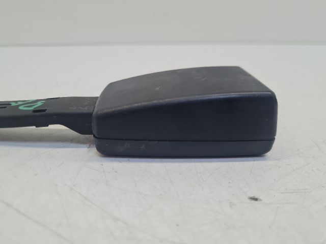 bontott VW GOLF VII Bal első Biztonsági Öv Csat