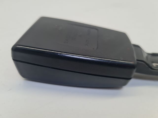 bontott VW GOLF VII Bal első Biztonsági Öv Csat