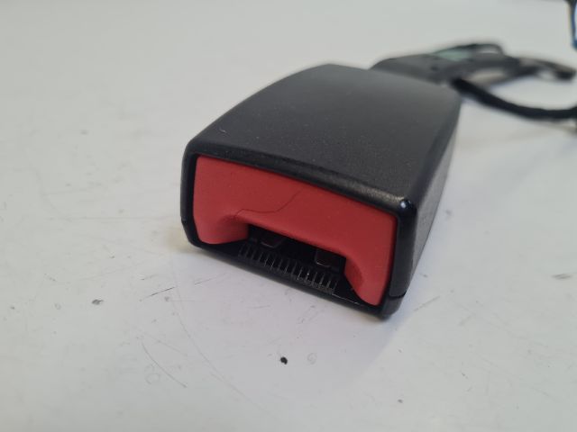 bontott VW GOLF VII Bal első Biztonsági Öv Csat