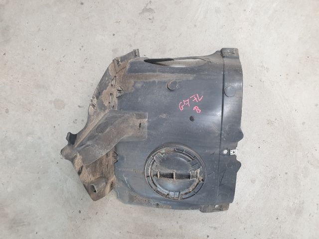 bontott VW GOLF VII Bal első Első Dobbetét (Kerékjárati, Műanyag)