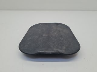 bontott VW GOLF VII Bal első Első Dobbetét (Kerékjárati, Műanyag)