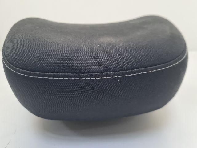 bontott VW GOLF VII Bal első Fejtámla