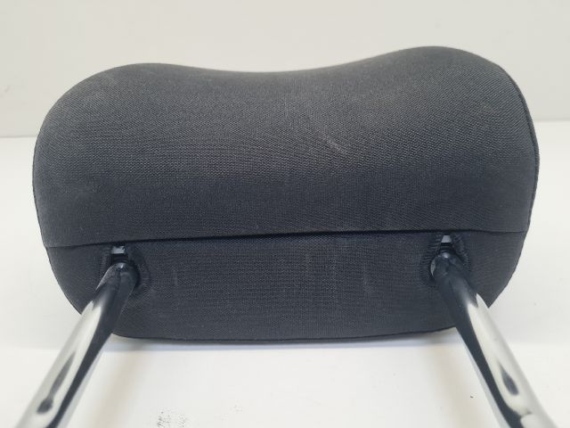 bontott VW GOLF VII Bal első Fejtámla