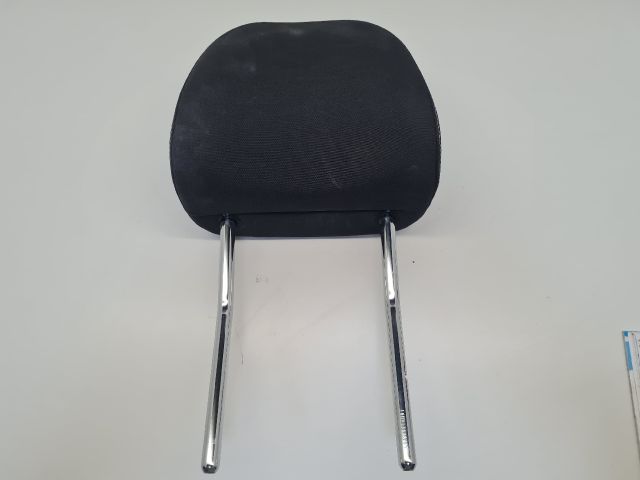 bontott VW GOLF VII Bal első Fejtámla