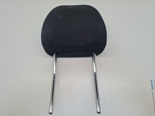 bontott VW GOLF VII Bal első Fejtámla