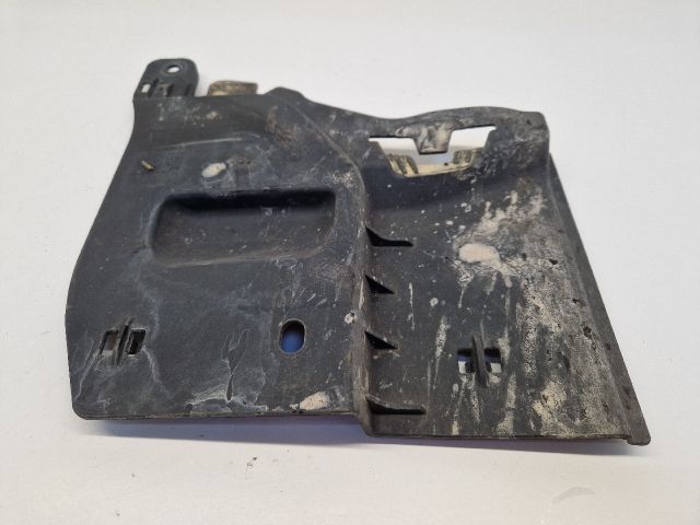 bontott VW GOLF VII Bal első Fenéklemez