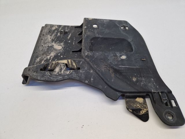 bontott VW GOLF VII Bal első Fenéklemez