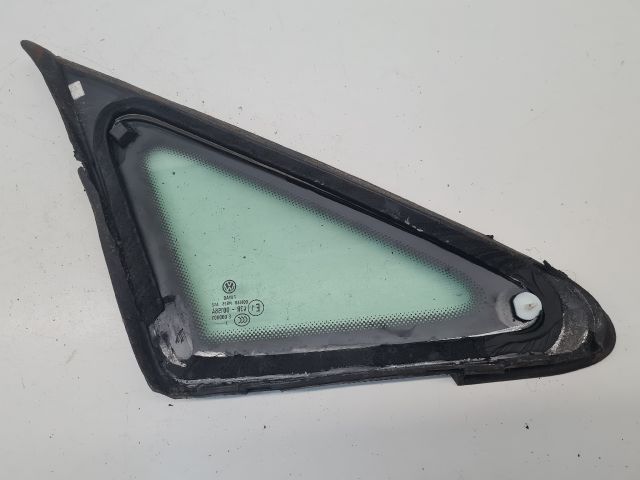 bontott VW GOLF VII Bal első Fixüveg (Ajtóban)