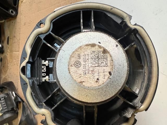 bontott VW GOLF VII Bal első Hangszóró