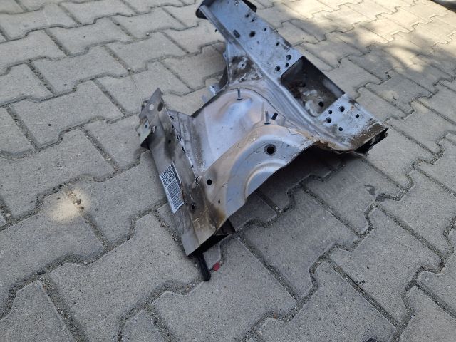 bontott VW GOLF VII Bal első Hossznyúlvány