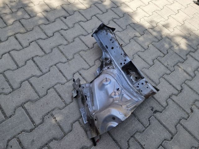 bontott VW GOLF VII Bal első Hossznyúlvány