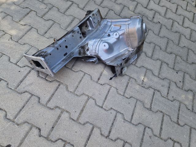 bontott VW GOLF VII Bal első Hossznyúlvány