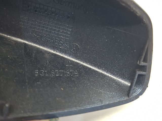 bontott VW GOLF VII Bal első Kilincs Burkolat