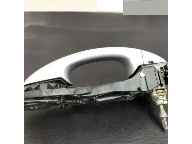 bontott VW GOLF VII Bal első Külső Kilincs