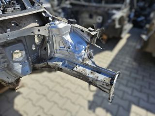 bontott VW GOLF VII Bal első Negyed Karosszéria Csomag