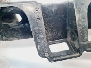 bontott VW GOLF VII Bal első Oldal Lökhárító Tartó (Műanyag)