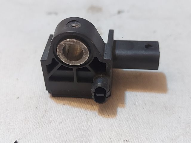 bontott VW GOLF VII Bal első Oldal Ütközés Érzékelő