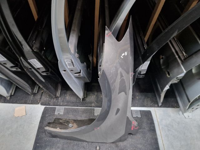 bontott VW GOLF VII Bal első Sárvédő