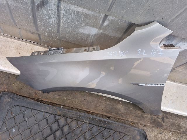 bontott VW GOLF VII Bal első Sárvédő