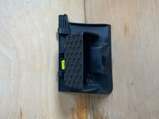 bontott VW GOLF VII Bal első Tároló Rekesz