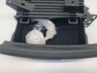 bontott VW GOLF VII Bal első Tároló Rekesz