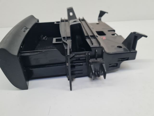 bontott VW GOLF VII Bal első Tároló Rekesz