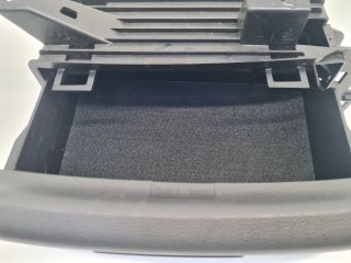 bontott VW GOLF VII Bal első Tároló Rekesz