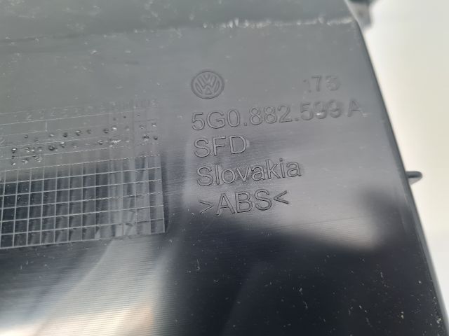 bontott VW GOLF VII Bal első Tároló Rekesz