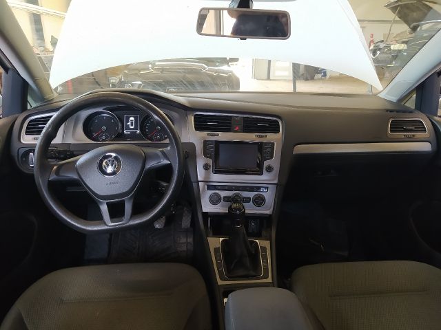 bontott VW GOLF VII Bal első Ülés