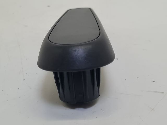 bontott VW GOLF VII Bal első Üléstámla állító