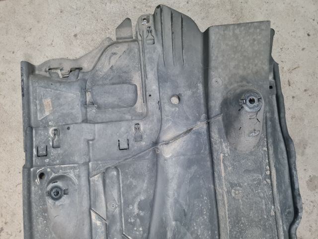 bontott VW GOLF VII Bal Fenéklemez