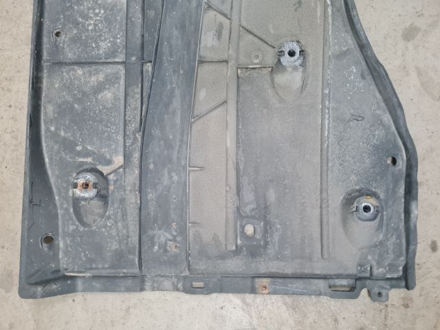 bontott VW GOLF VII Bal Fenéklemez